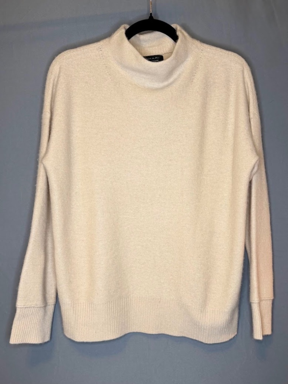 Tahari 100% Cashmere Cream Mock Neck Sweater Women’s Small